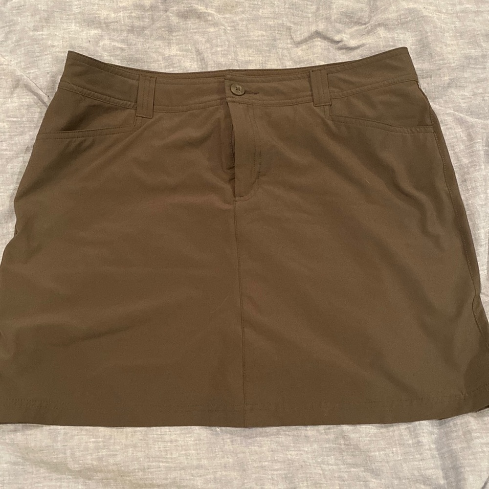 Eddie Bauer skort